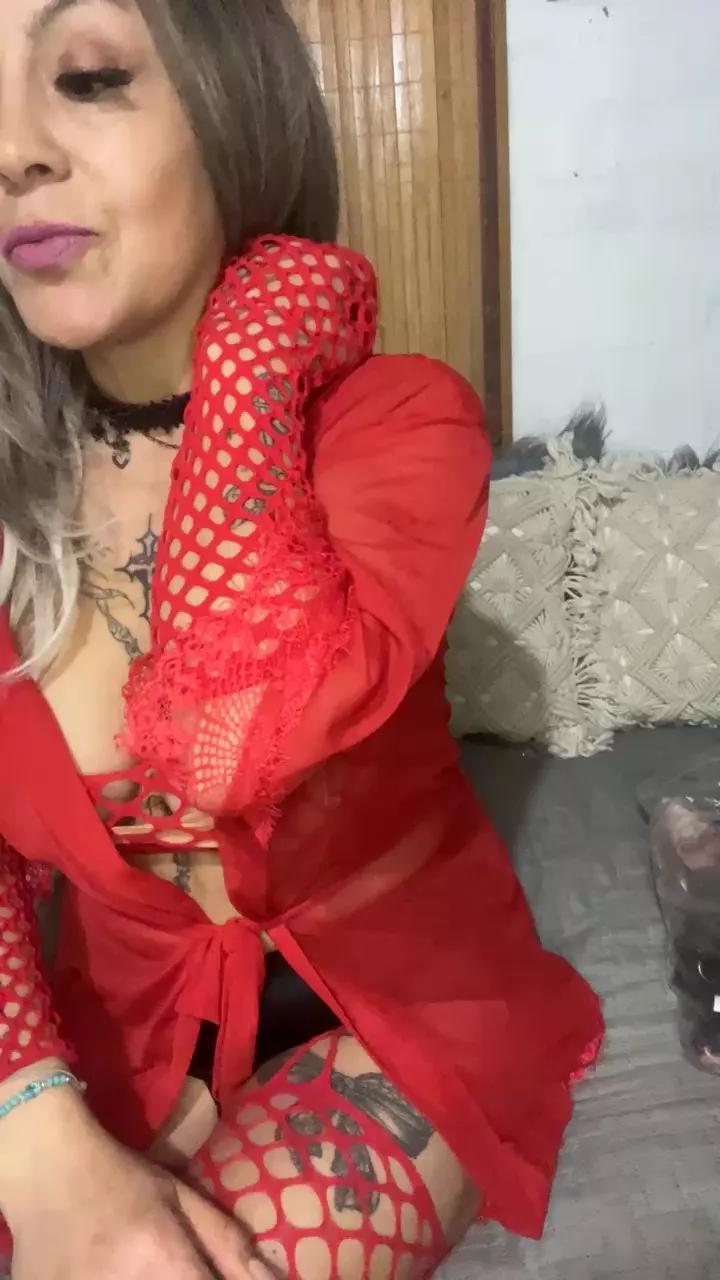 Offline cherrykat_xxx on Cam4