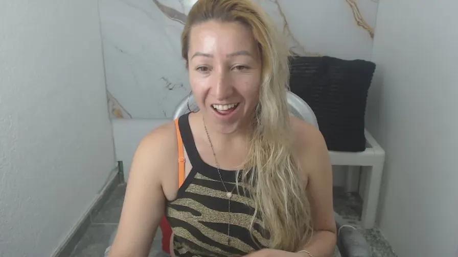 Offline chystal_doson on Cam4