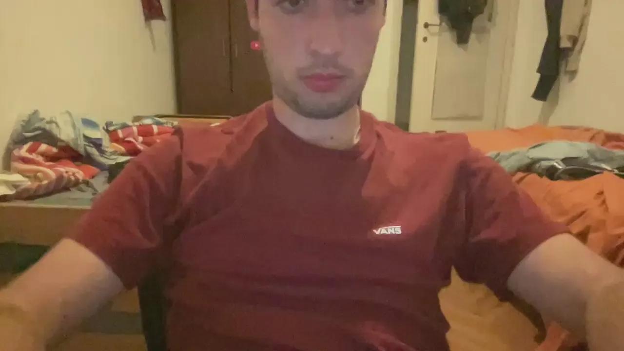 Offline cmarzi9 on Cam4