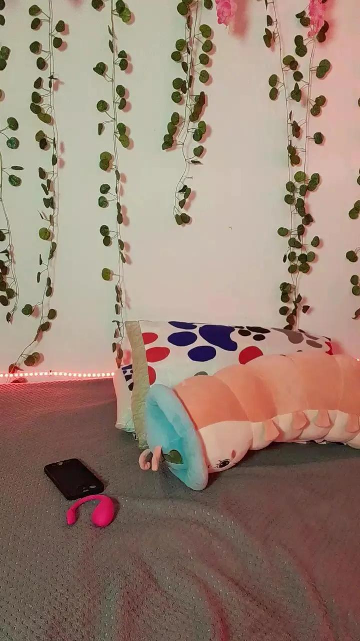 Offline Collins_Daph on Cam4