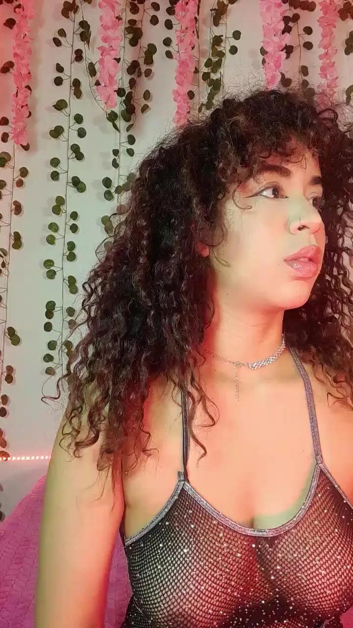 Offline Collins_Daph on Cam4