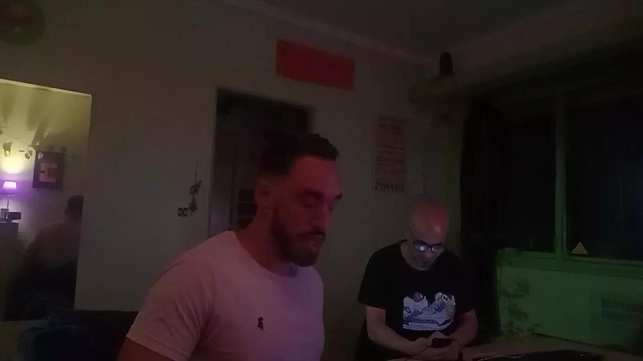 Offline comosalga on Cam4