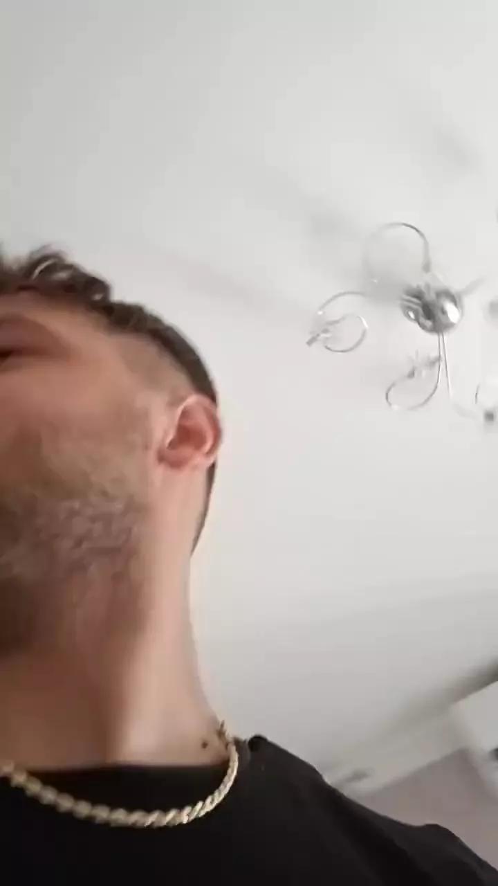 Offline compa_sexy on Cam4