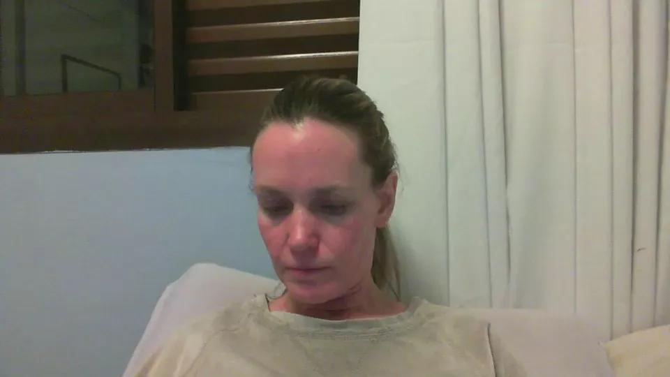 Offline CrazyAnny1 on Cam4