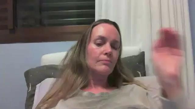 Offline CrazyAnny1 on Cam4