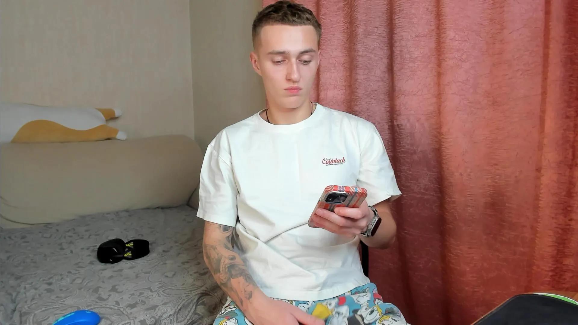 Cam4 crazybottom99 is Freechat crazybottom99 —  #deepthroat #pornstar #masturbation #analtoys #cum #cute #ass