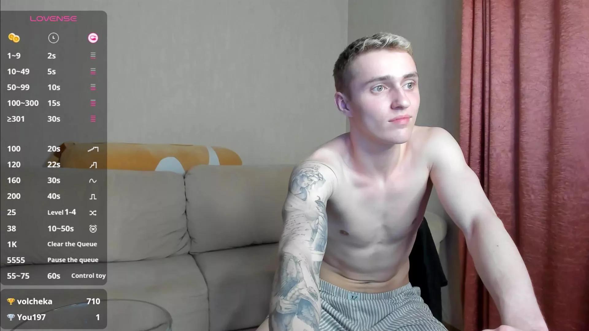 Offline crazybottom99 on Cam4