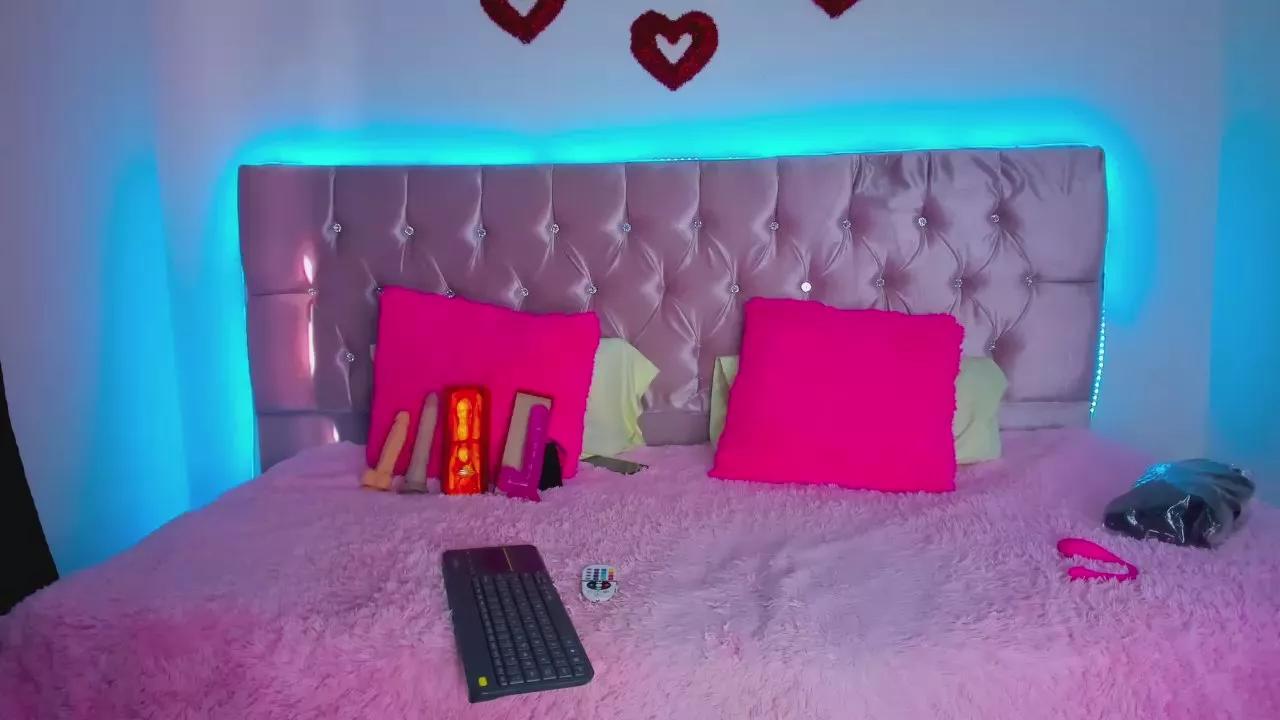 Offline Cristal_moon on Cam4