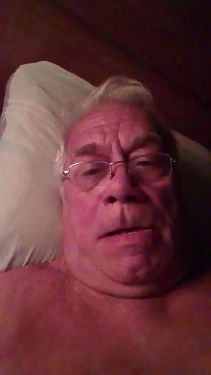 Offline Cummer51 on Cam4