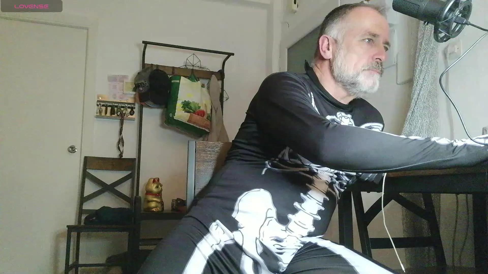 Daddybearvlc on Cam4