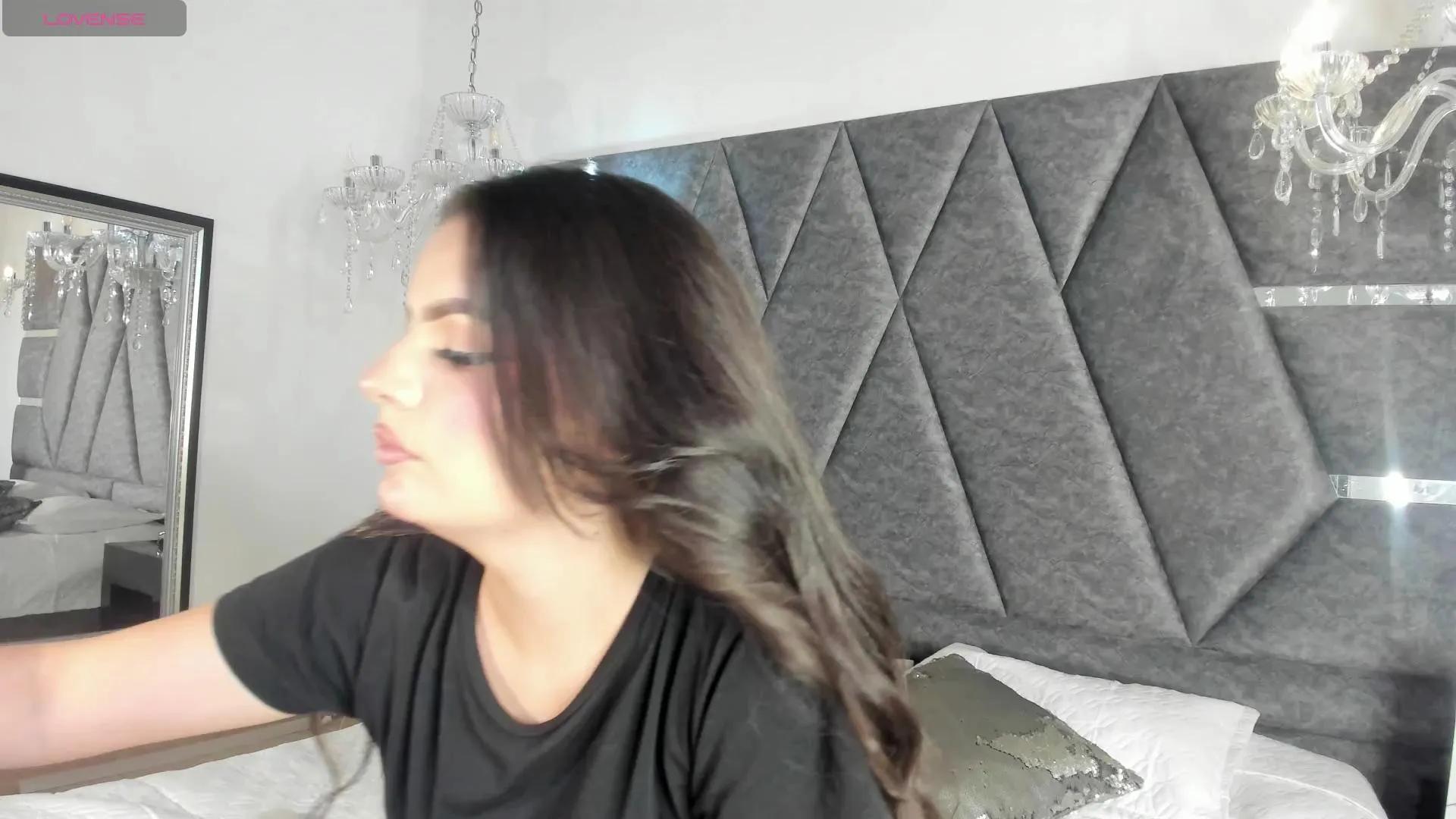 Offline Dana_Vegaa on Cam4