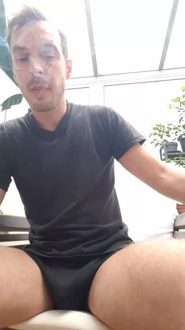 Offline Dickwolf91 on Cam4