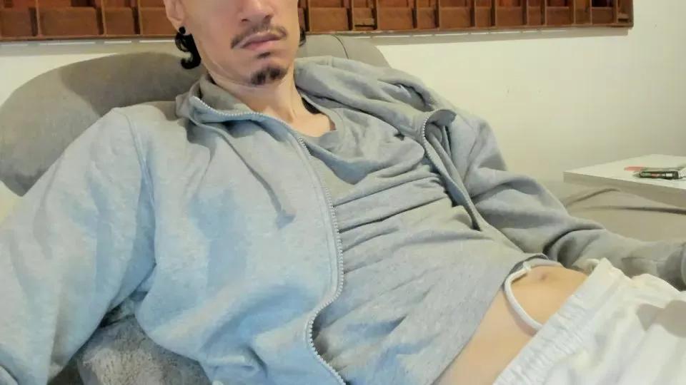 Offline digbreed on Cam4