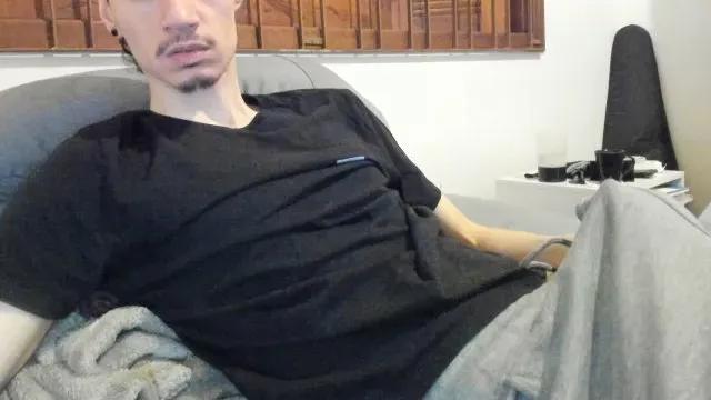 Offline digbreed on Cam4