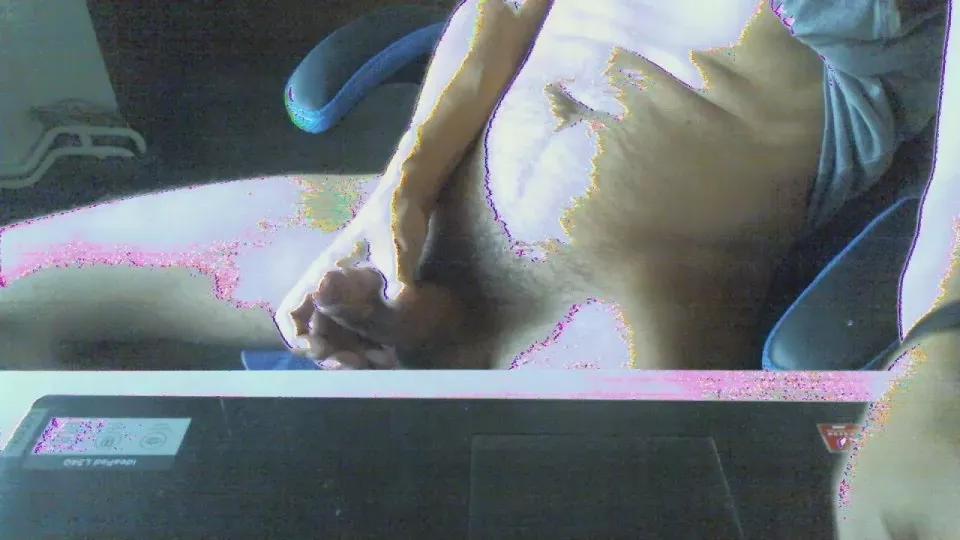 Offline dmhh1983 on Cam4