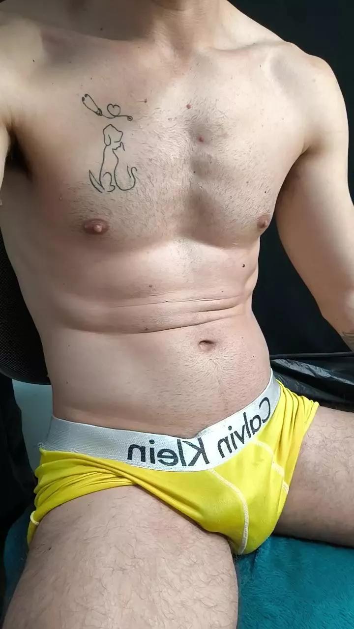 Offline dotado23cm_hot on Cam4