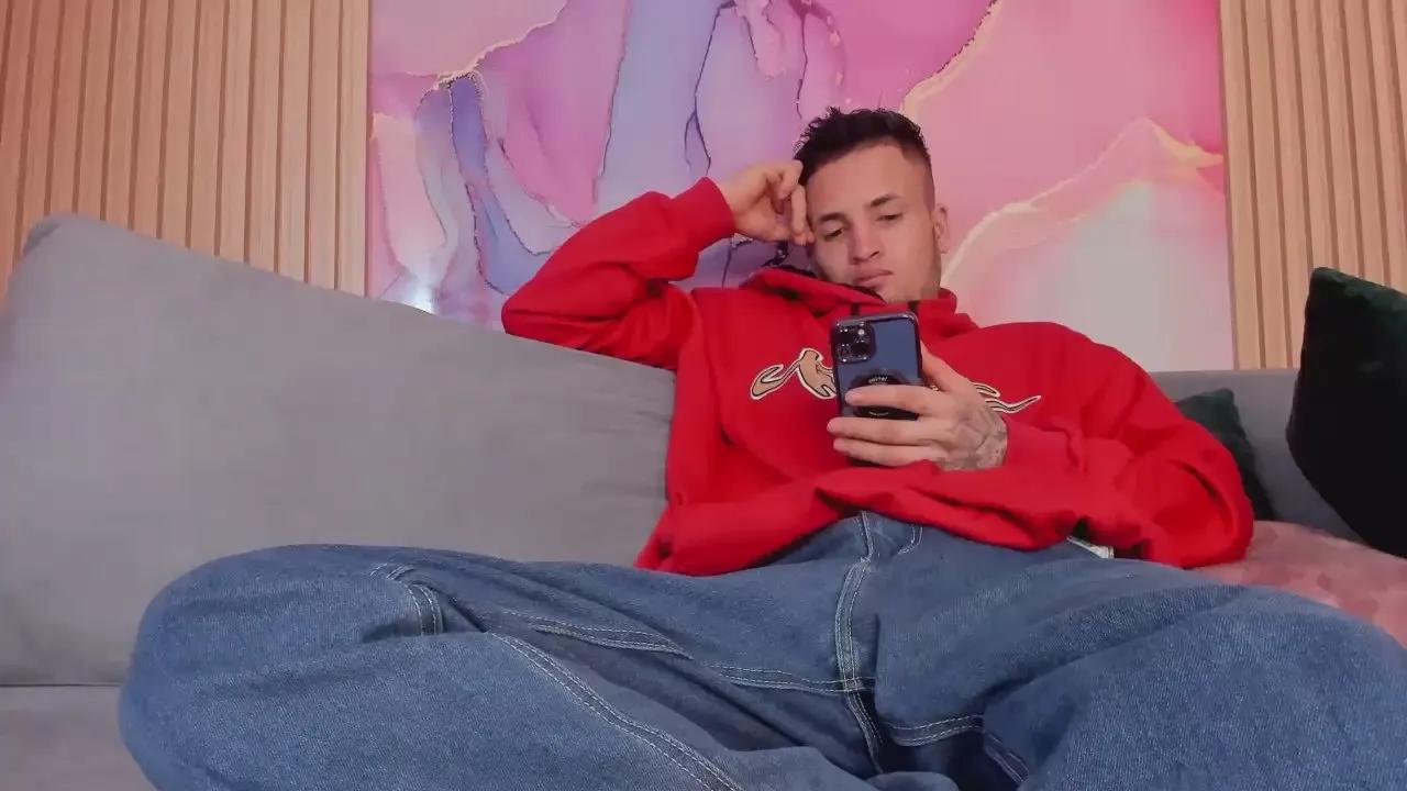 Offline DoublePassion_ on Cam4