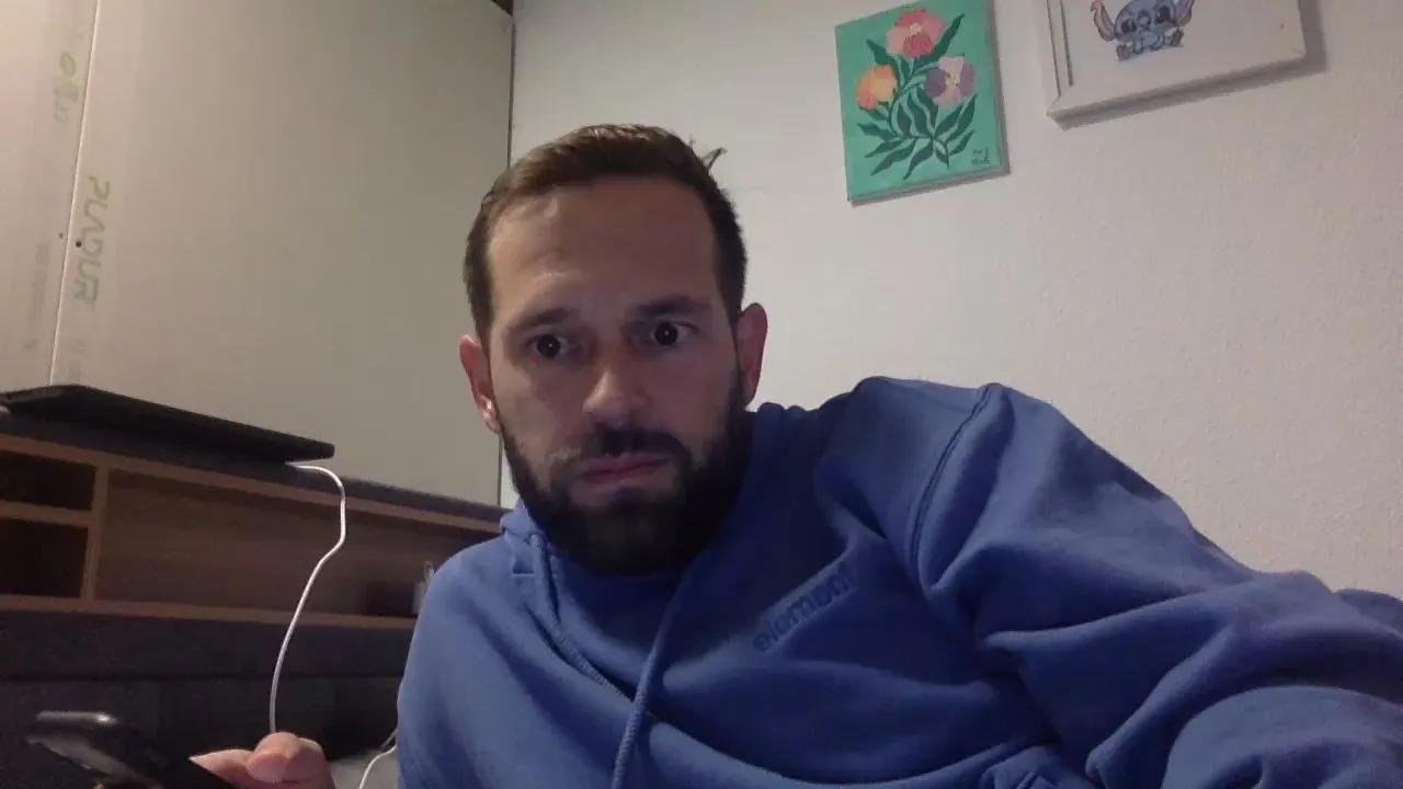 Offline DrVerdus on Cam4