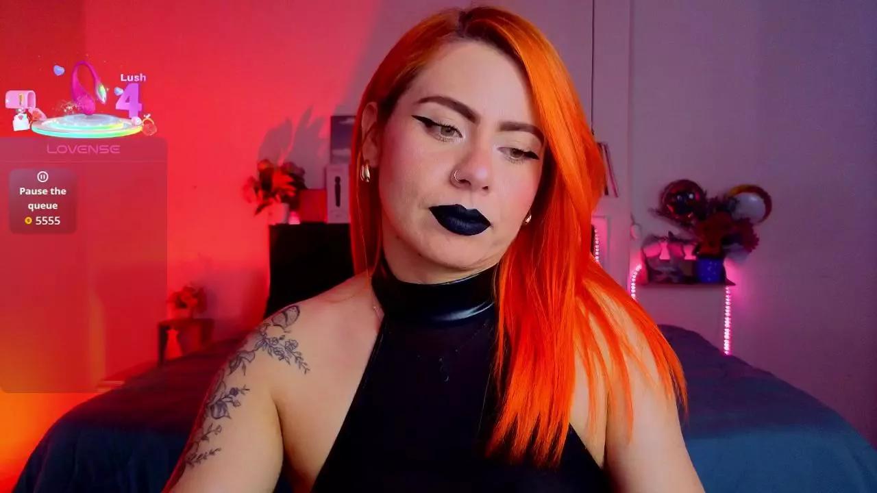 Offline Dulcecharlottee on Cam4