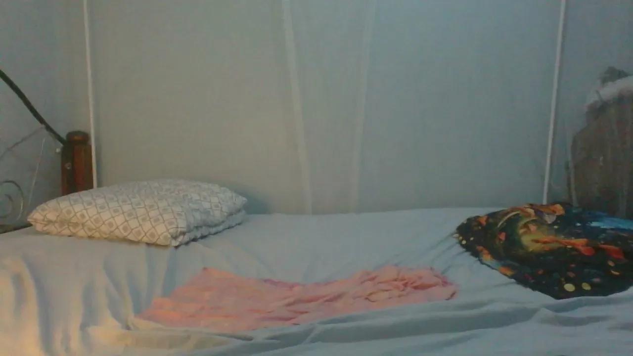 Offline Ebon_fantasy on Cam4