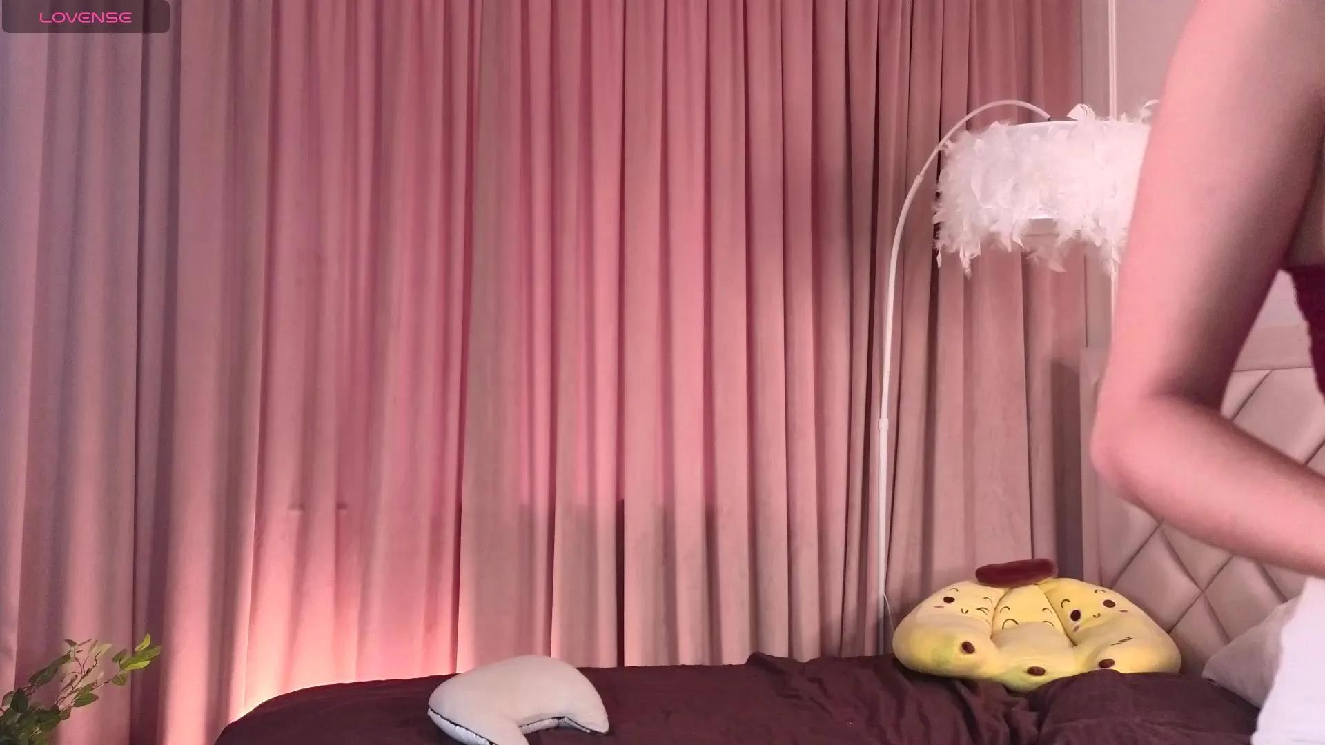 Offline EdinaGaff on Cam4