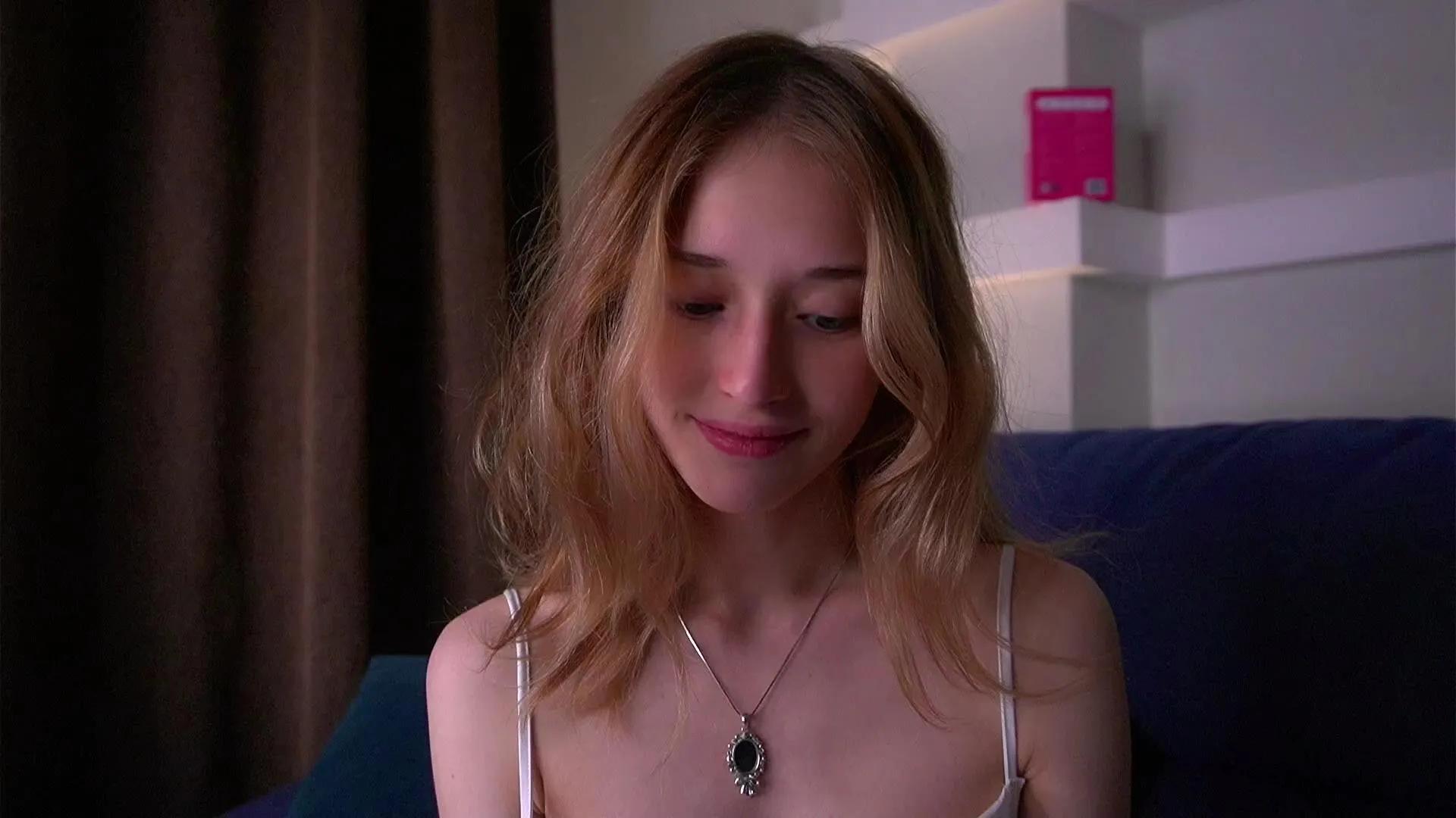 Offline EdythCorell on Cam4