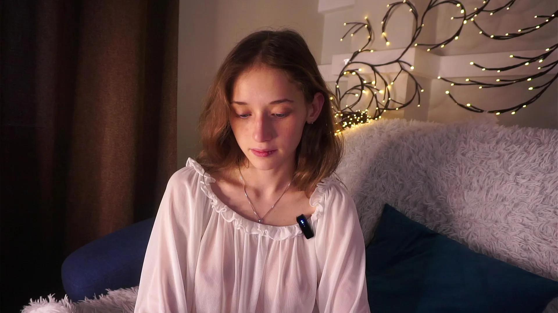 Offline EdythCorell on Cam4