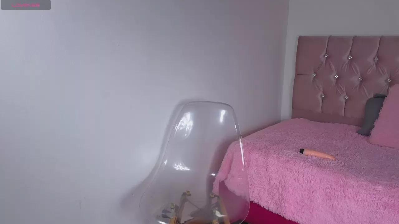 Offline eimy_cute01 on Cam4