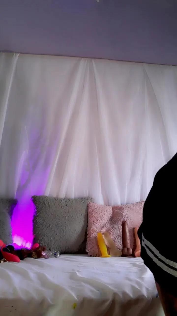 Offline Electra_porn on Cam4