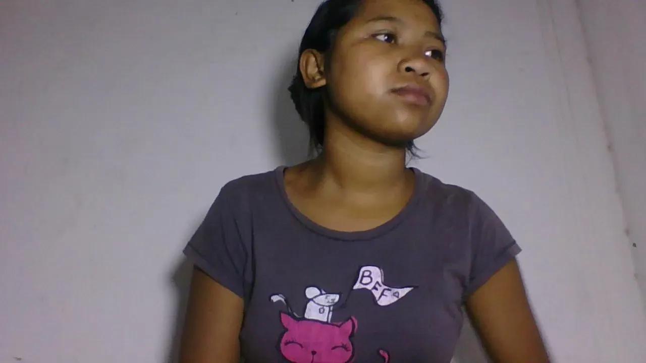 Freechat elinah_xxx on Cam4