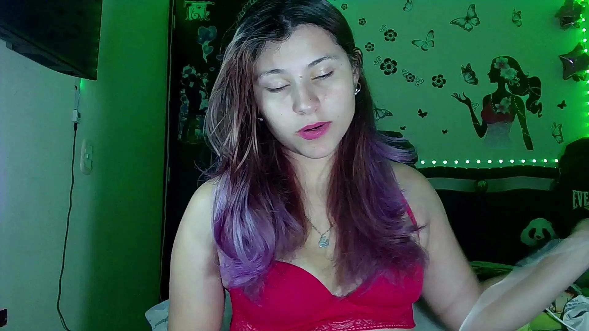 Offline Elith20 on Cam4