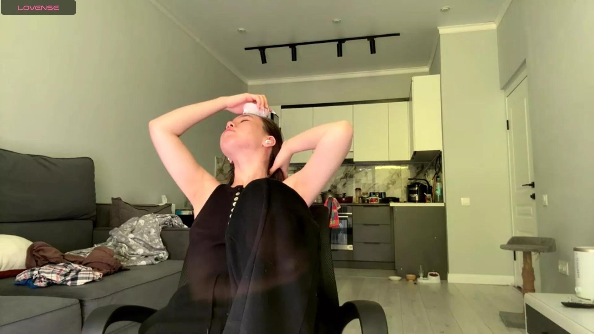 Offline ElletteBeat on Cam4