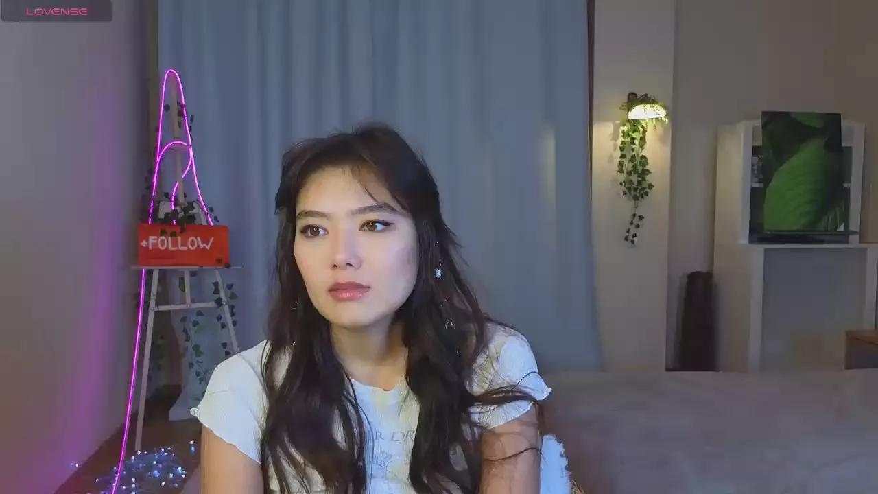 Offline ElletteBenny on Cam4