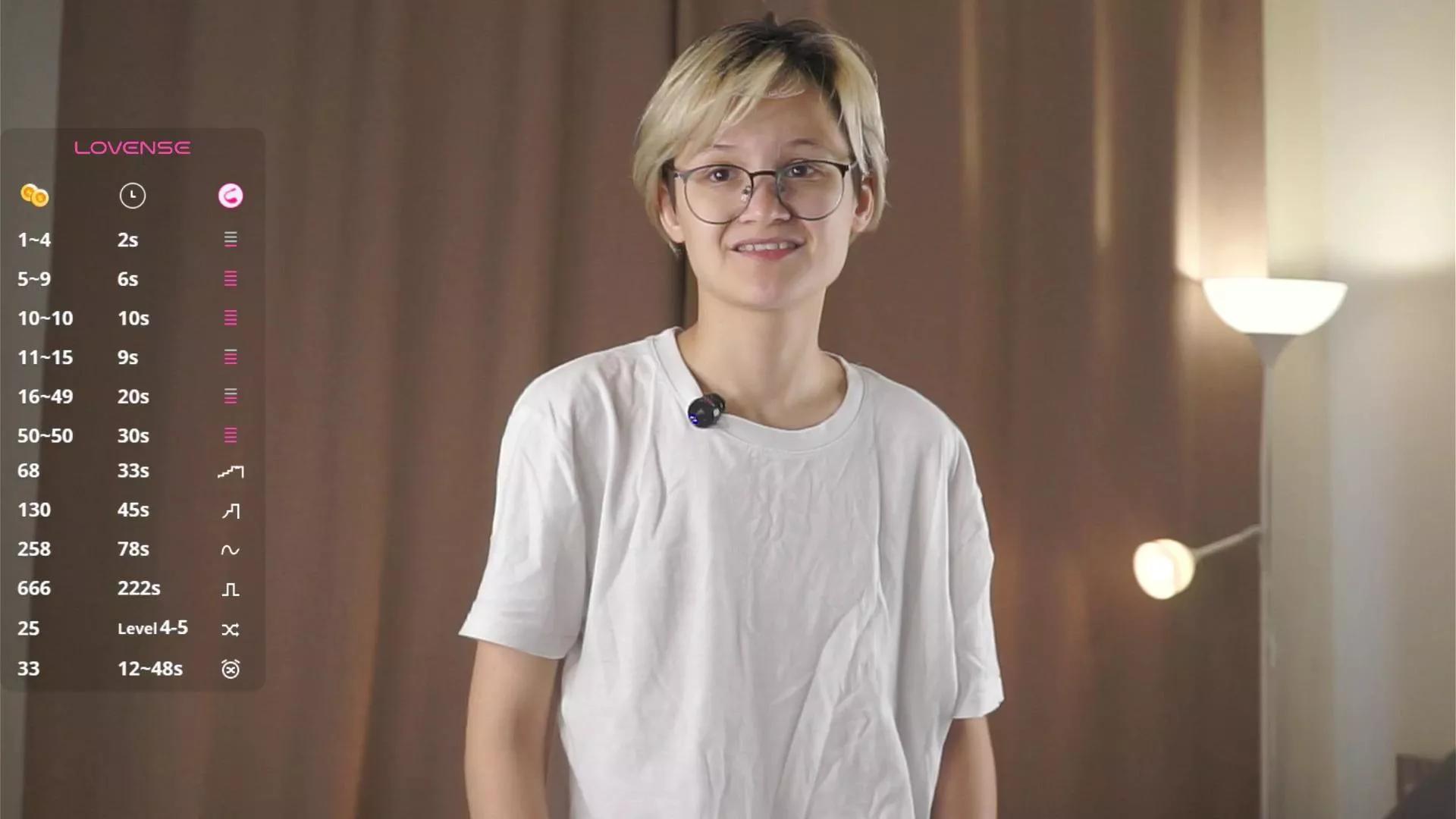 Offline ElviraWiggains on Cam4