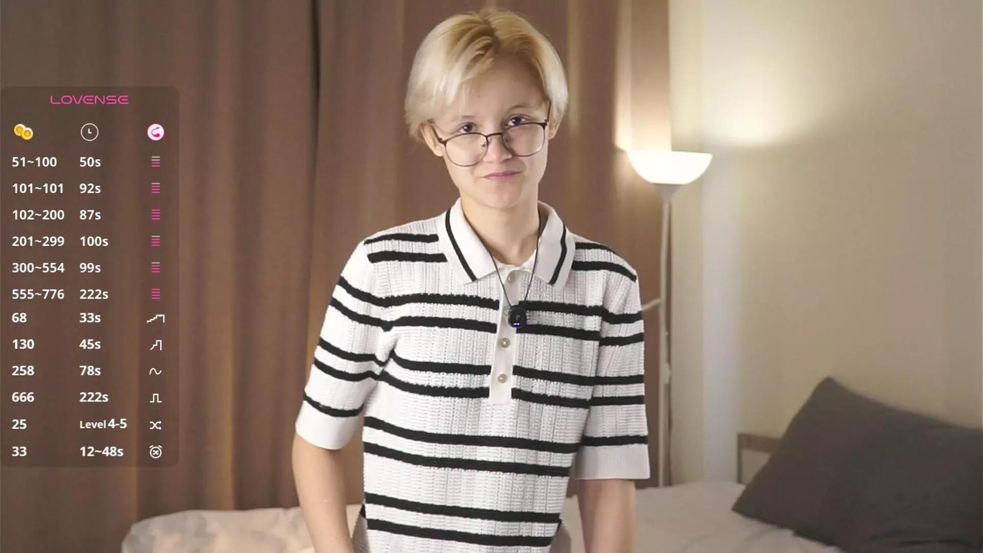 Offline ElviraWiggains on Cam4