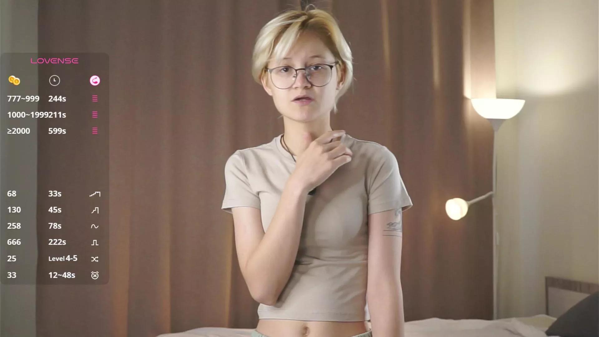 Offline ElviraWiggains on Cam4