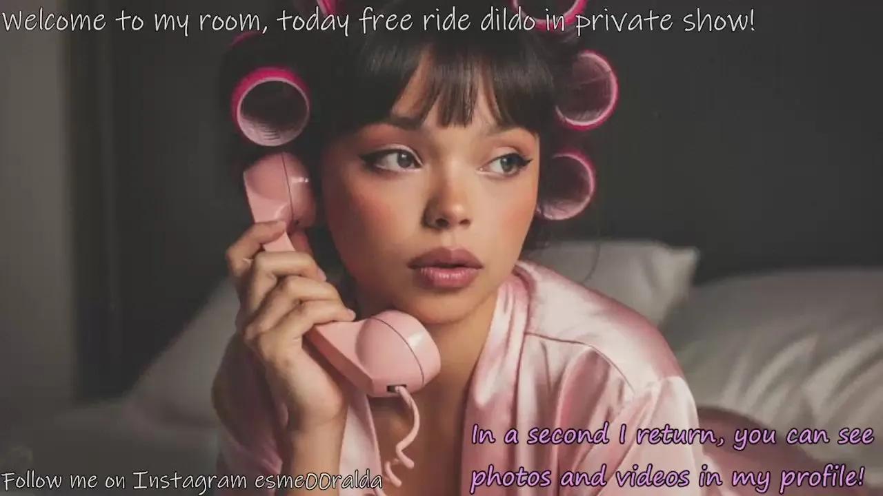 Offline emerald00_ on Cam4