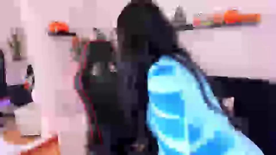 Cam4 EmmyEvans is Freechat EmmyEvans —  #Halloween2025! #sexybunny ##spanks #spit #analtoys #masturbation #blowjob