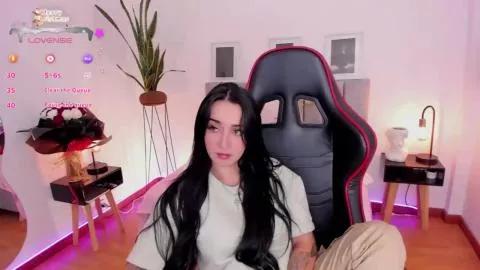 Offline EmmyEvans on Cam4