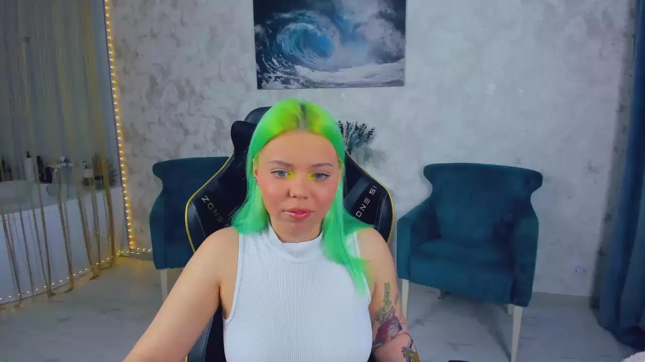 EnergyBunny_1 on Cam4 