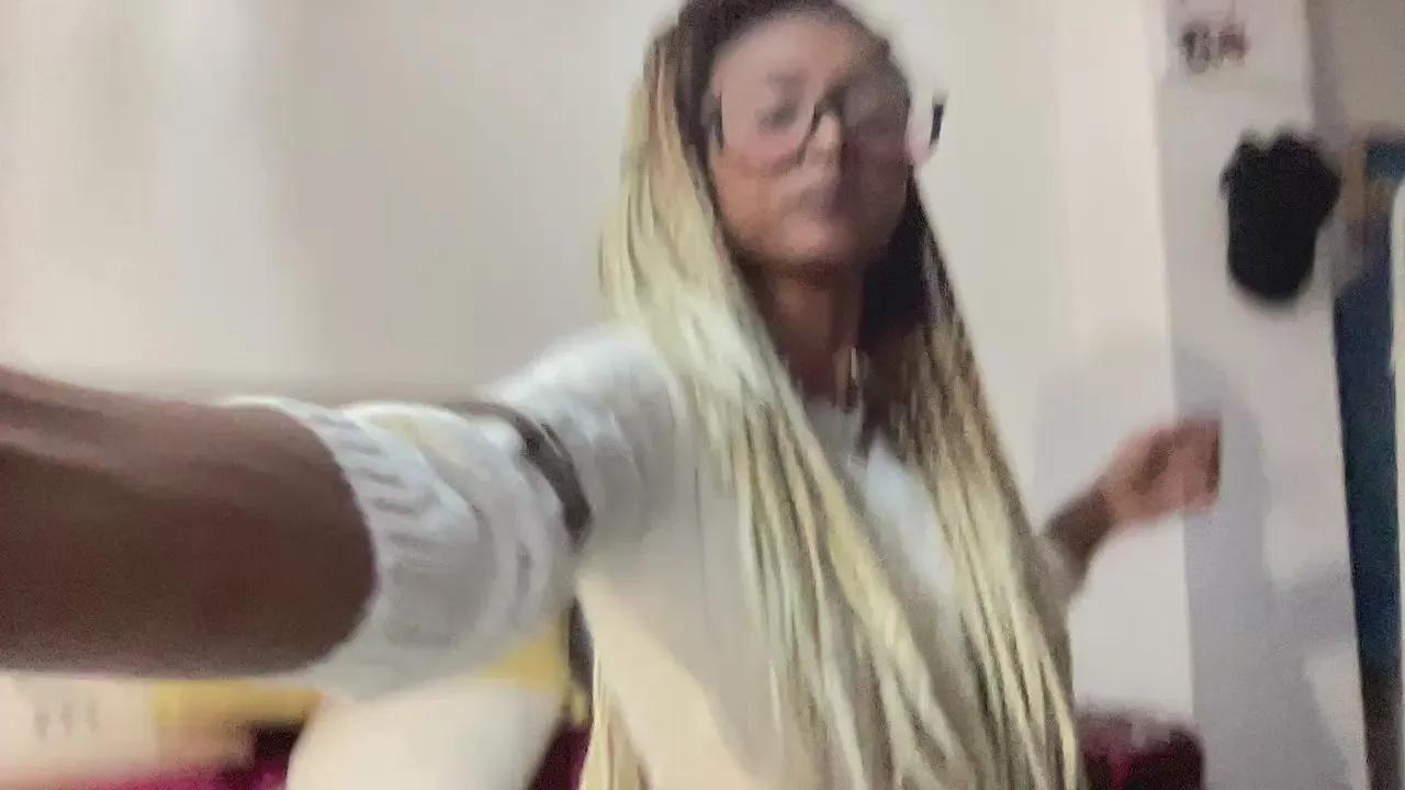 Offline Exoticabr on Cam4