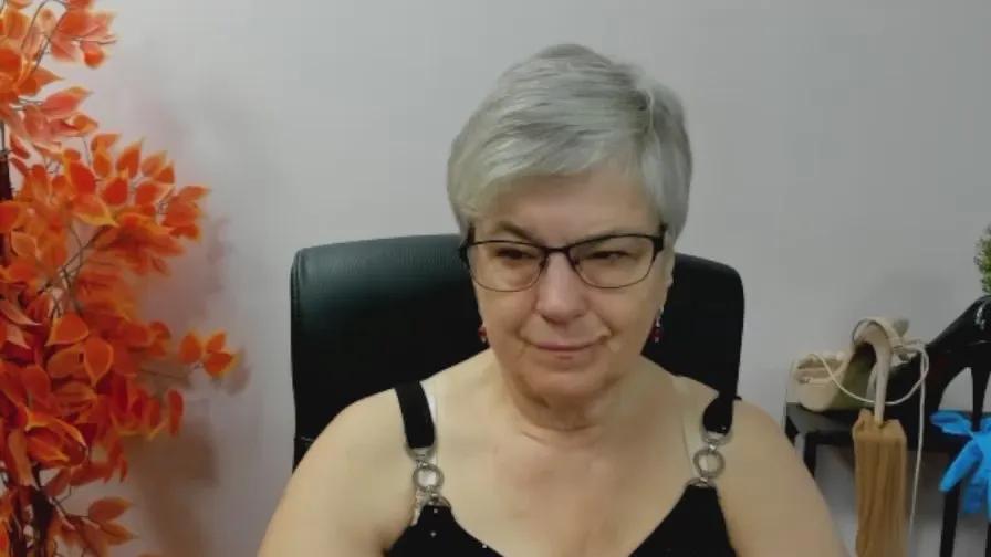 Offline femmeIRIS on Cam4