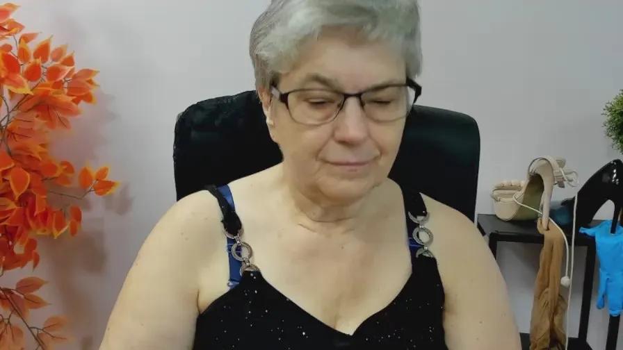 Offline femmeIRIS on Cam4