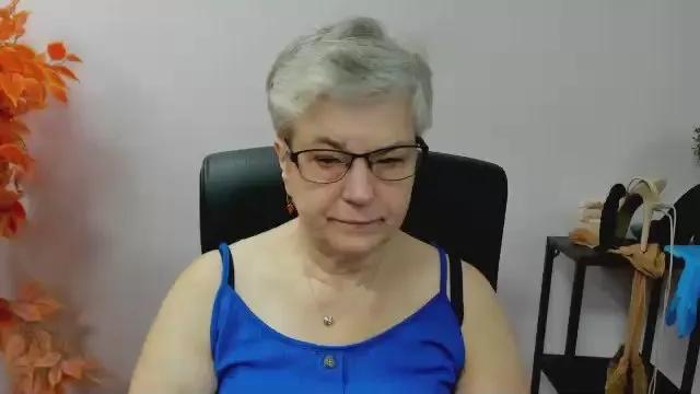 Offline femmeIRIS on Cam4