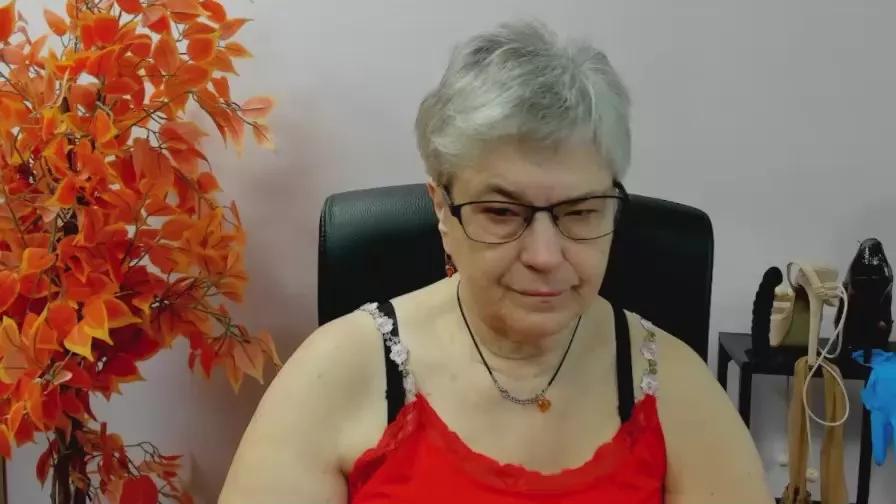 Offline femmeIRIS on Cam4