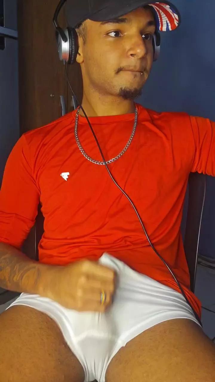 Offline gabriel5257 on Cam4