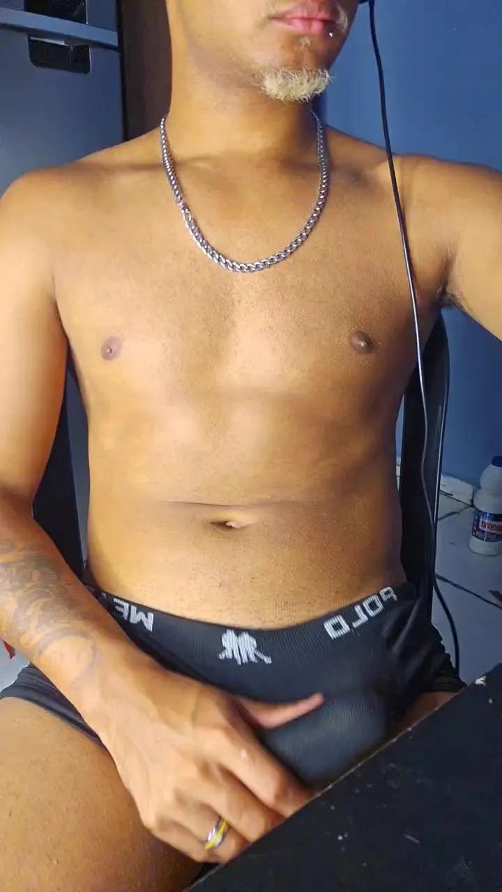 Offline gabriel5257 on Cam4