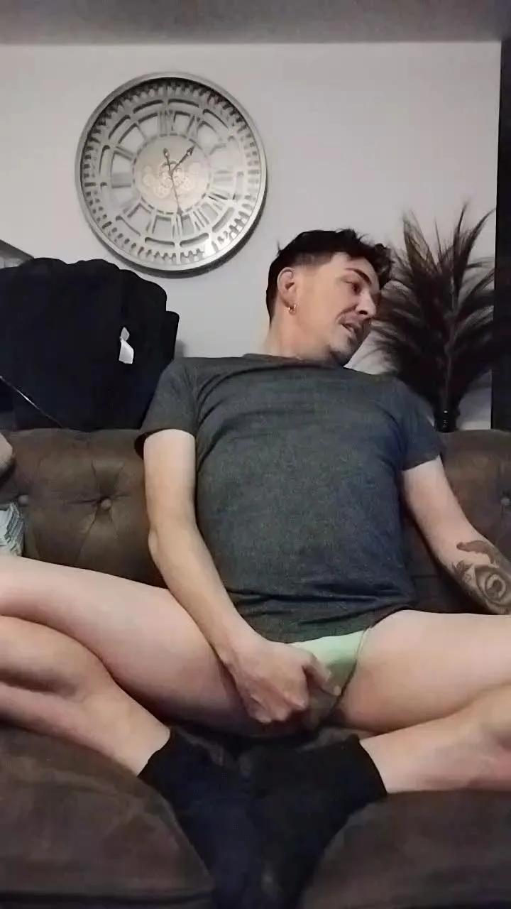 Offline Gayplay33 on Cam4