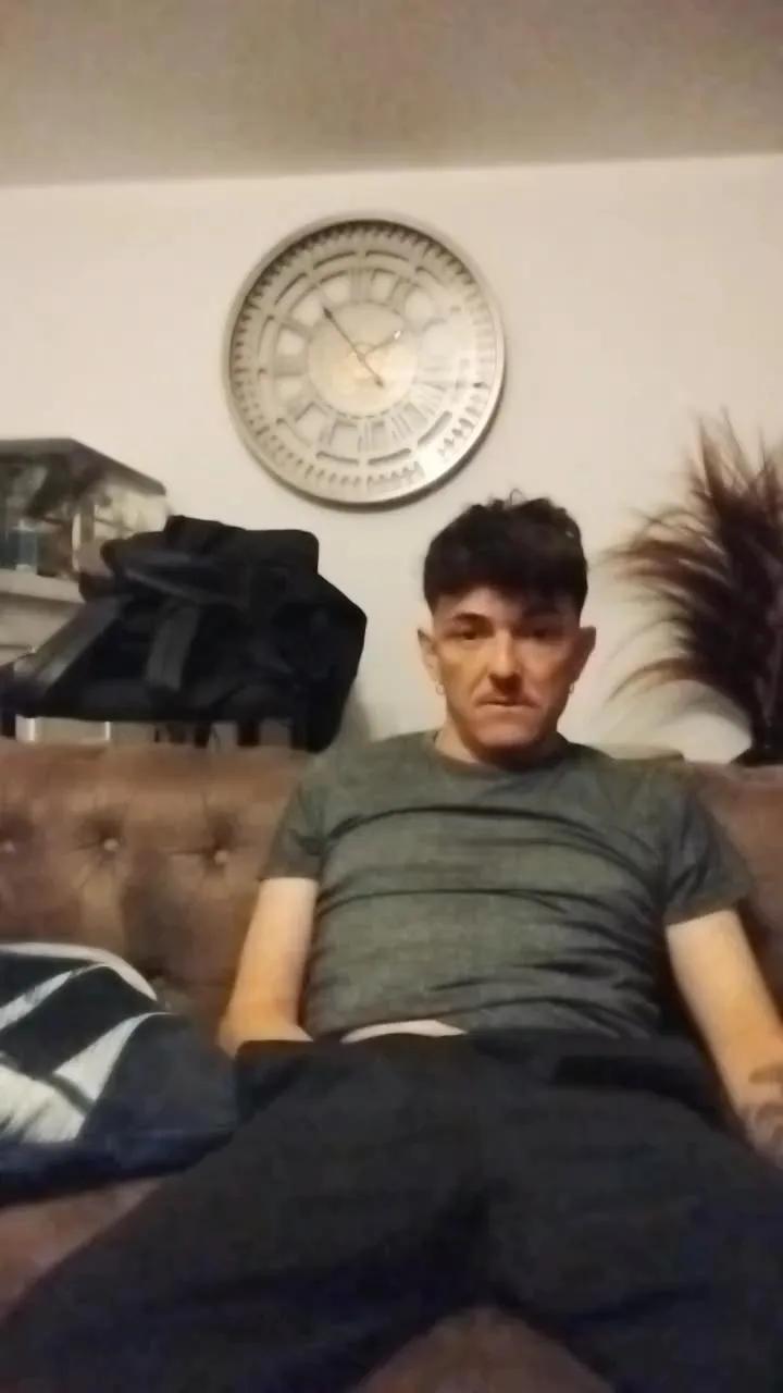 Offline Gayplay33 on Cam4