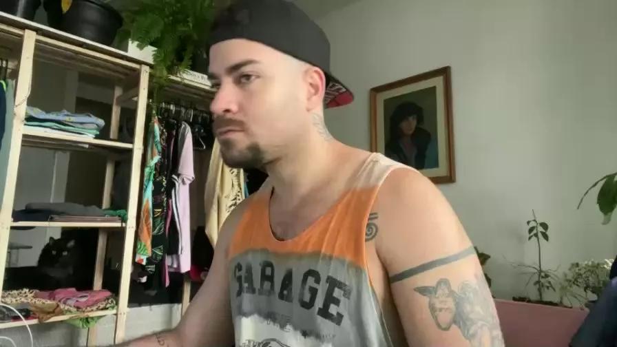 Offline gerson229 on Cam4